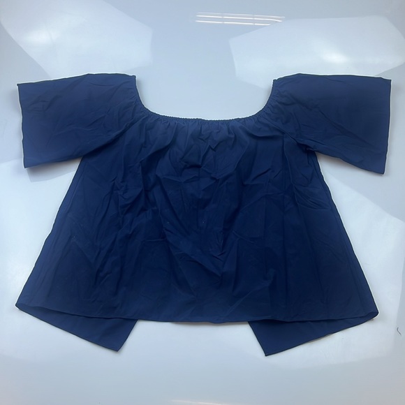 Alice + Olivia Overlap Back Off Shoulder Blouse PR4-52 - Picture 3 of 7